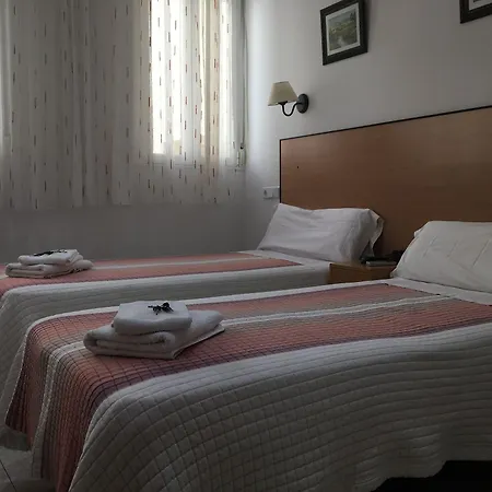Hostal Residencia Lido-3